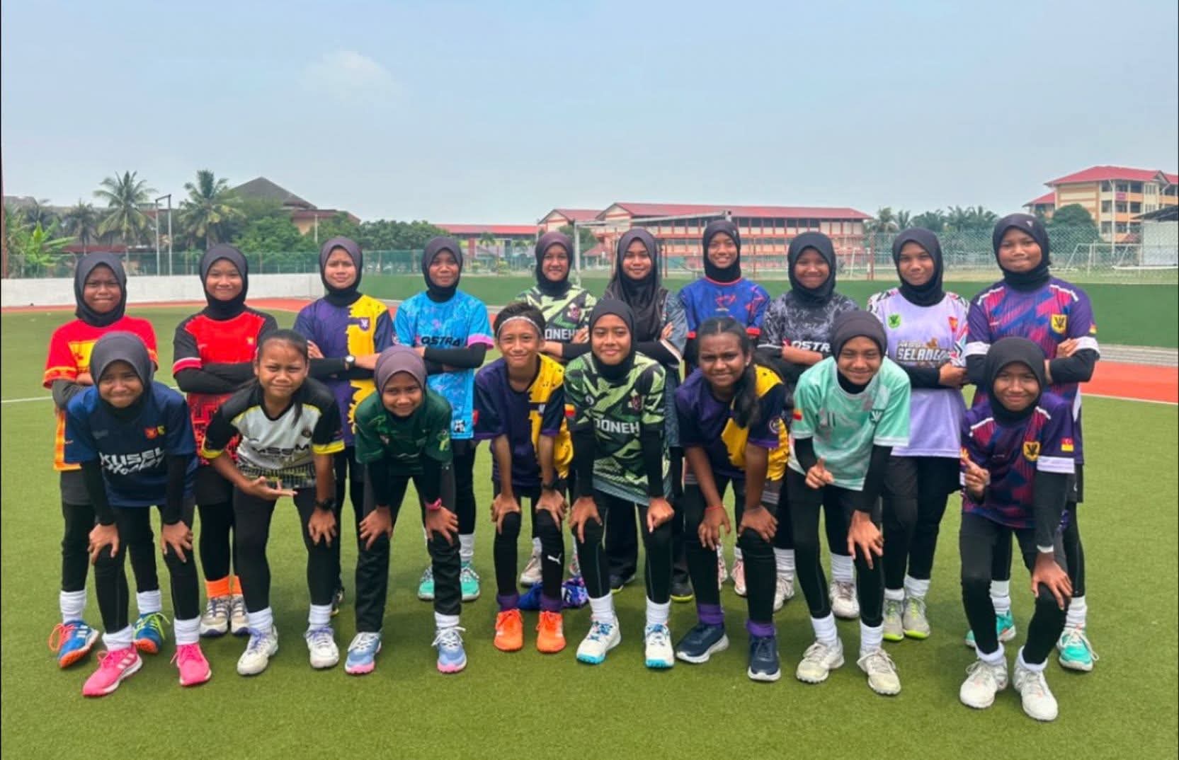 Zahin & Deeja Bawa Stingers ke MSSM 2026! — 4/4